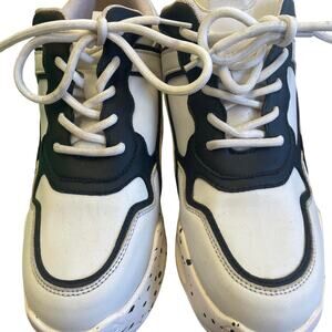 White and black chunky sneakers